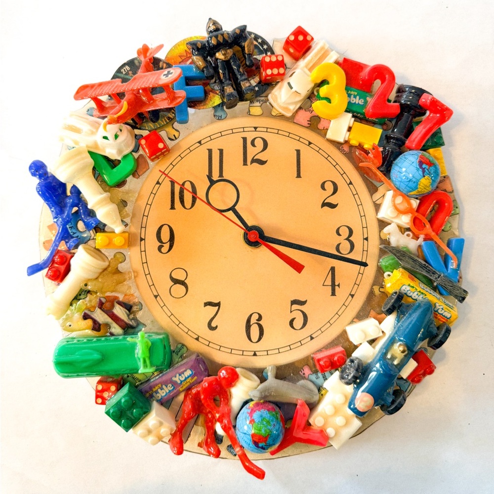 Vintage 1980's Retro Toy Clock.